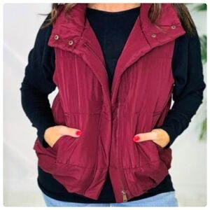 Blu Pepper Maroon Quilted putter Vest NWT size Large